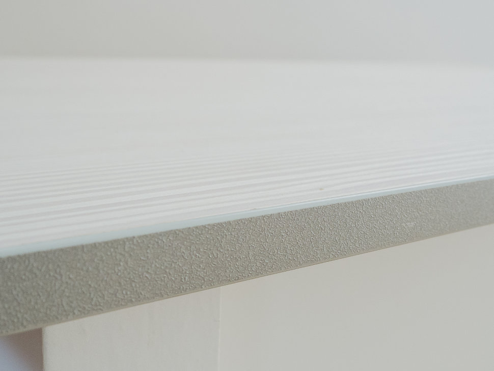 Небольшой кухонный стол для маленькой кухни Стол обеденный прямая ножка