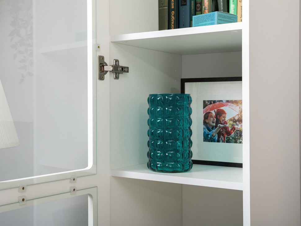 Шкаф-витрина Остин